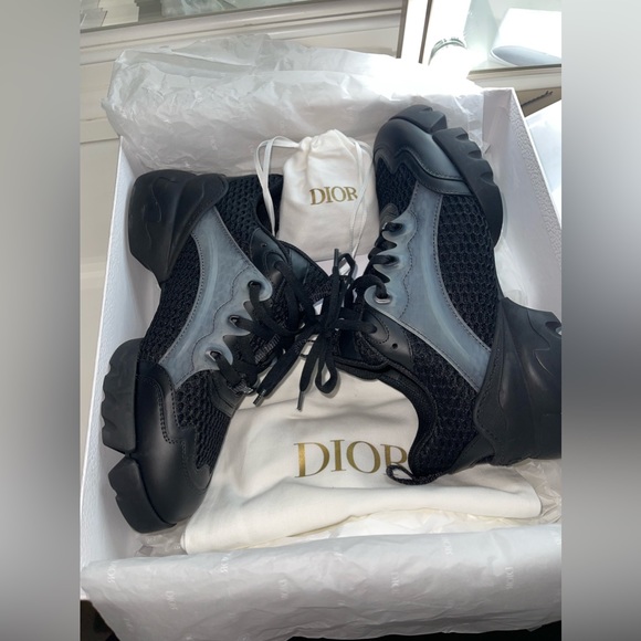 DIOR D-CONNECT SNEAKERS - Picture 8 of 10